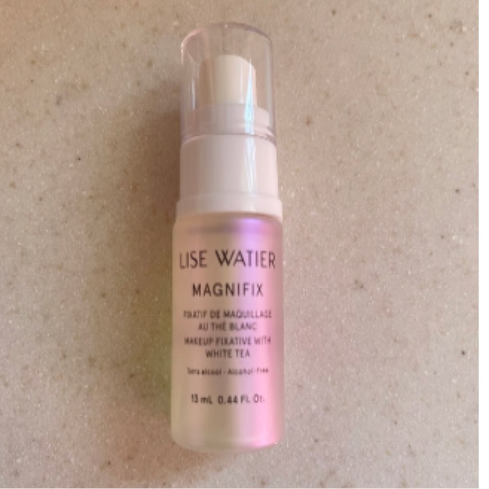 NWT Lise Watier Magnafix White Tea Setting Spray Deluxe Travel Size 1 ounce